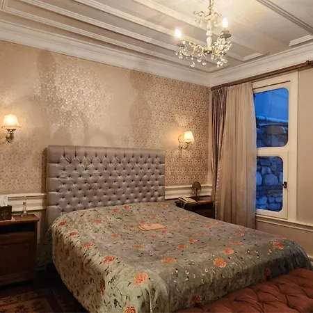 Готель Kitapevi 4*